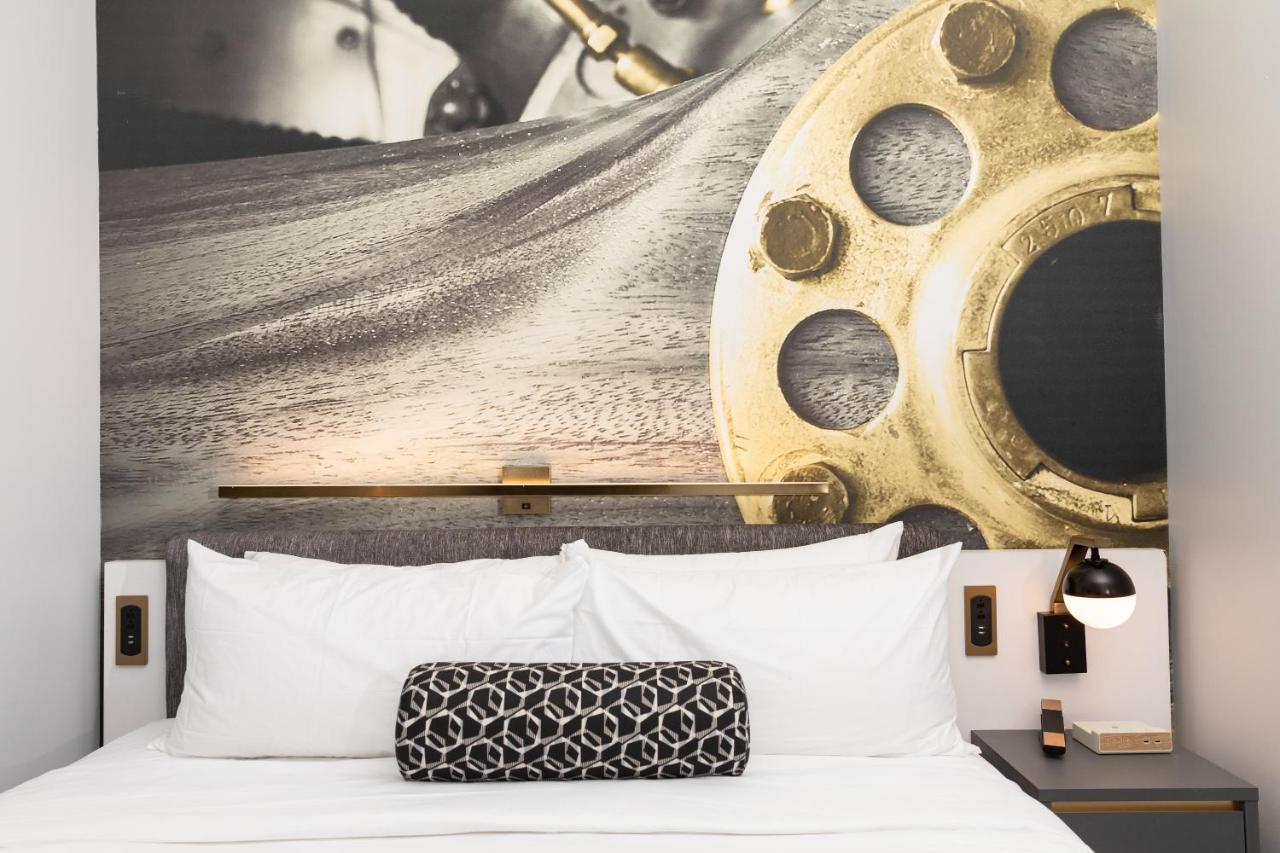 | Hotel Indigo - St. Louis - Downtown, an IHG Hotel