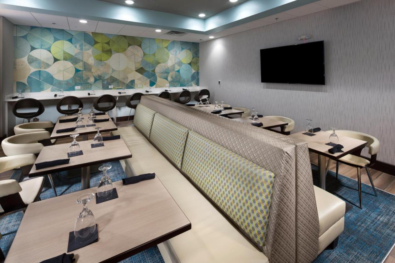 | Holiday Inn Hotel & Suites Arden - Asheville Airport, an IHG Hotel