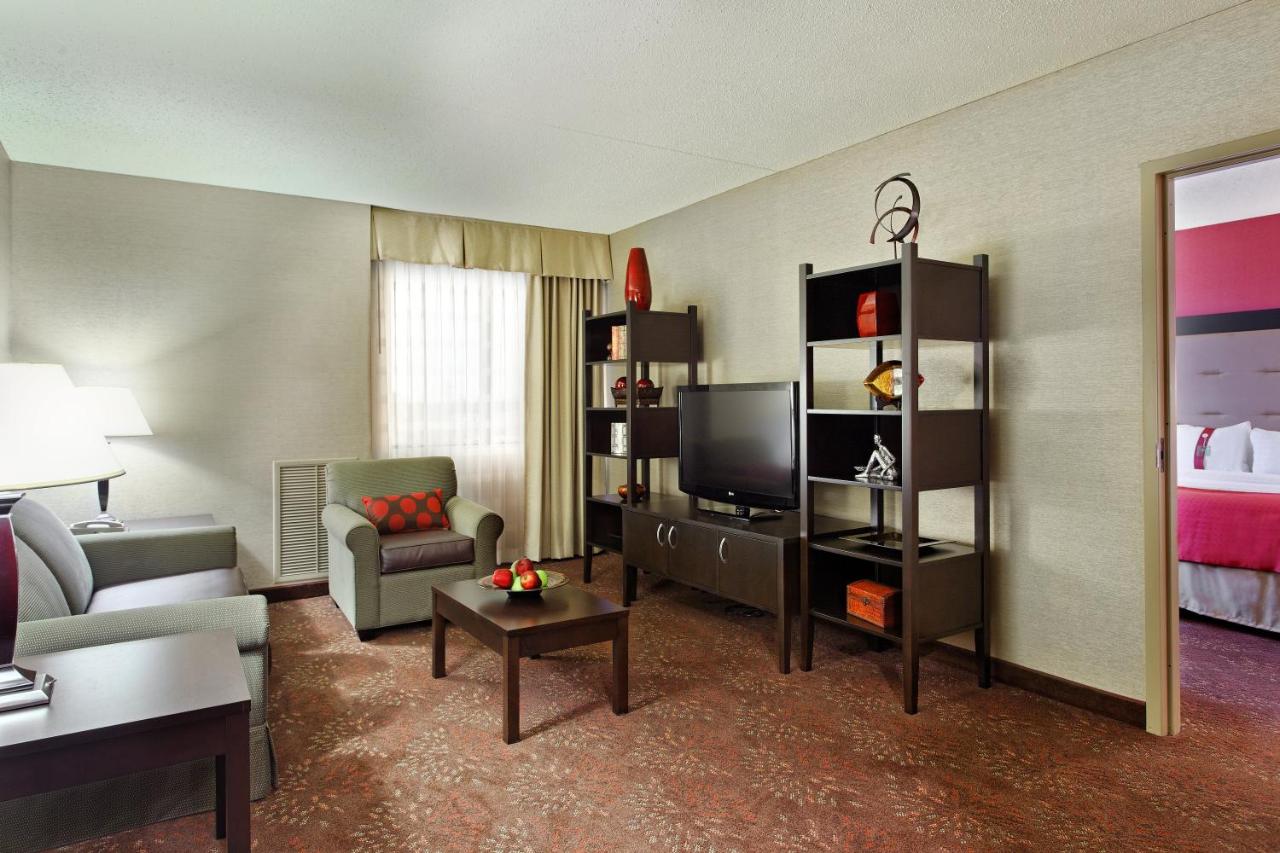 | Holiday Inn Cincinnati Airport, an IHG Hotel