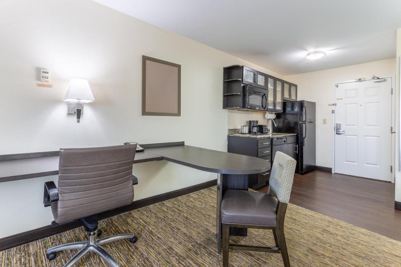 Standard Suite at Candlewood Suites Aurora-Naperville by IHG