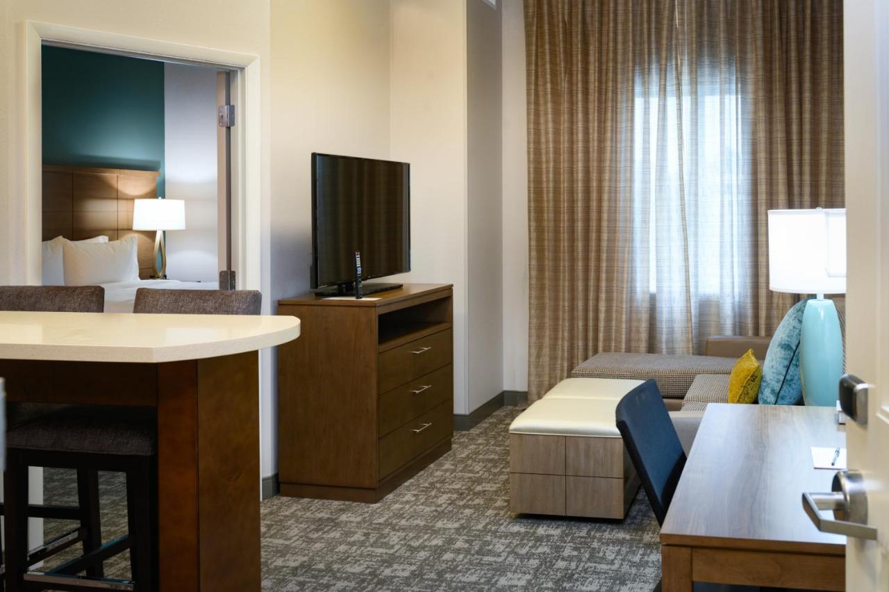 One-Bedroom King Suite - Non-Smoking at Staybridge Suites Vero Beach by IHG