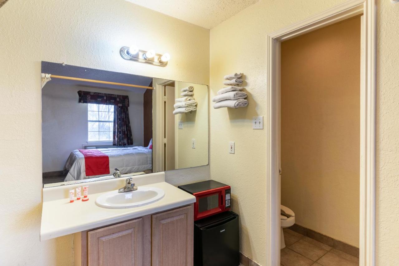 | OYO Hotel Decatur TX Hwy 287 Northwest