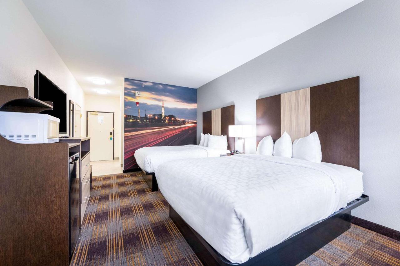 Queen Room with Two Queen Beds - Accessible/Non-Smoking at Clarion Pointe Madison Huntsville
