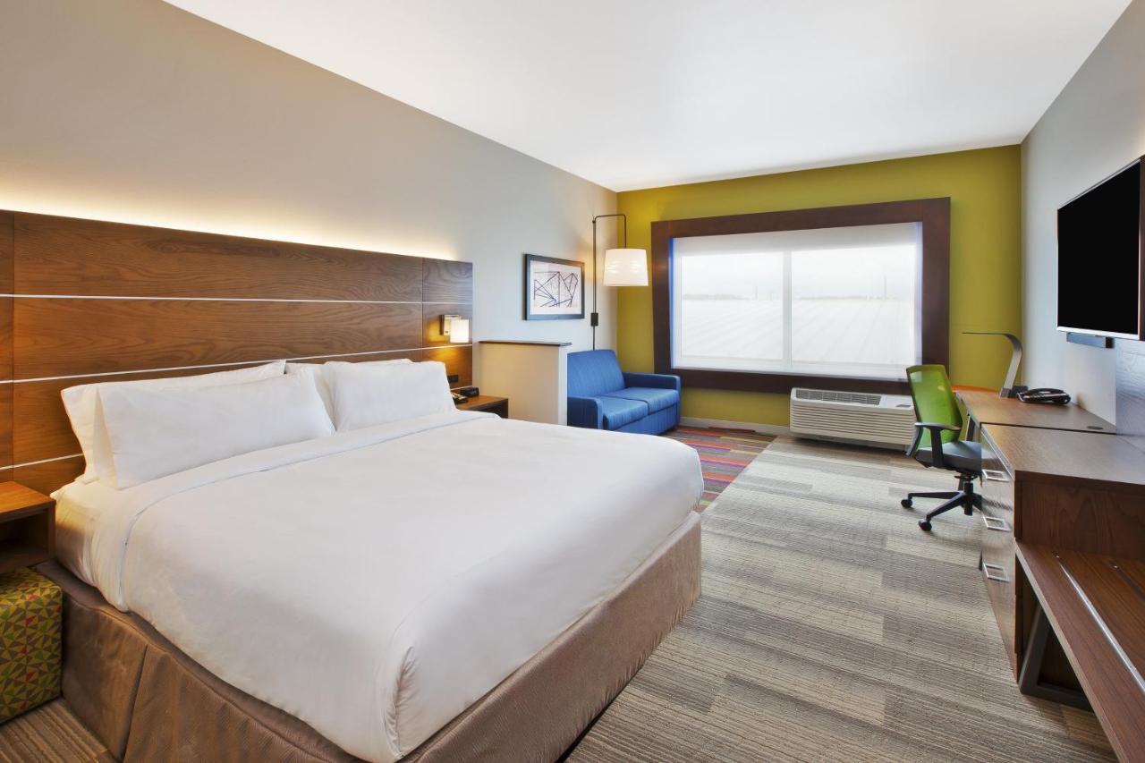 Suite - Hearing Accessible - Non-Smoking at Holiday Inn Express & Suites South Hill by IHG