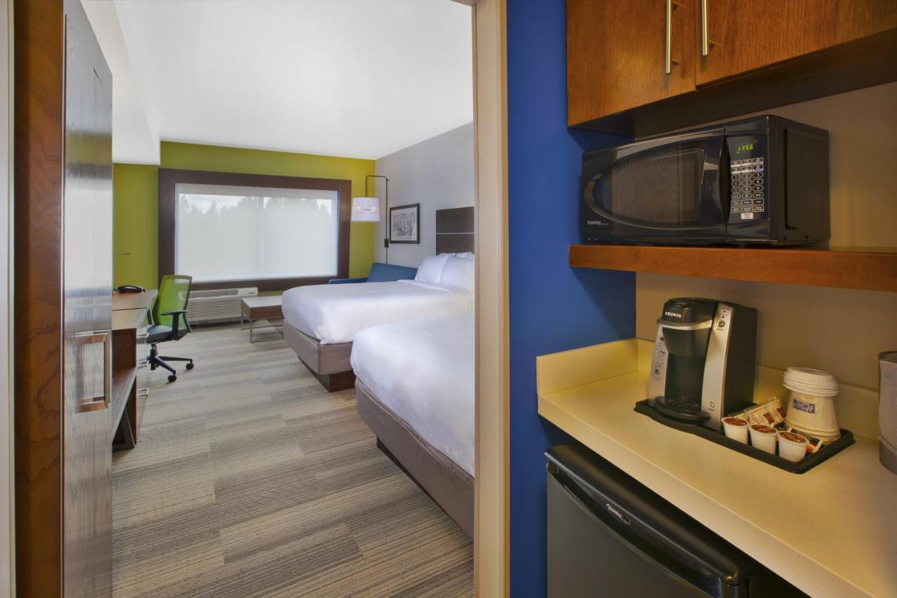 | Holiday Inn Express and Suites South Hill, an IHG Hotel