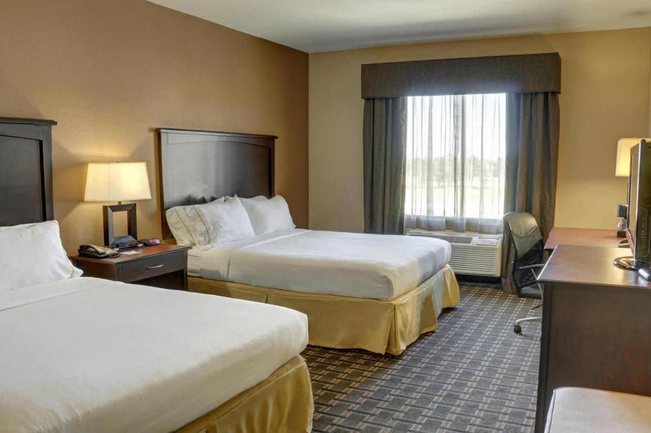  | Holiday Inn Express Hotel & Suites Texarkana East, an IHG Hotel