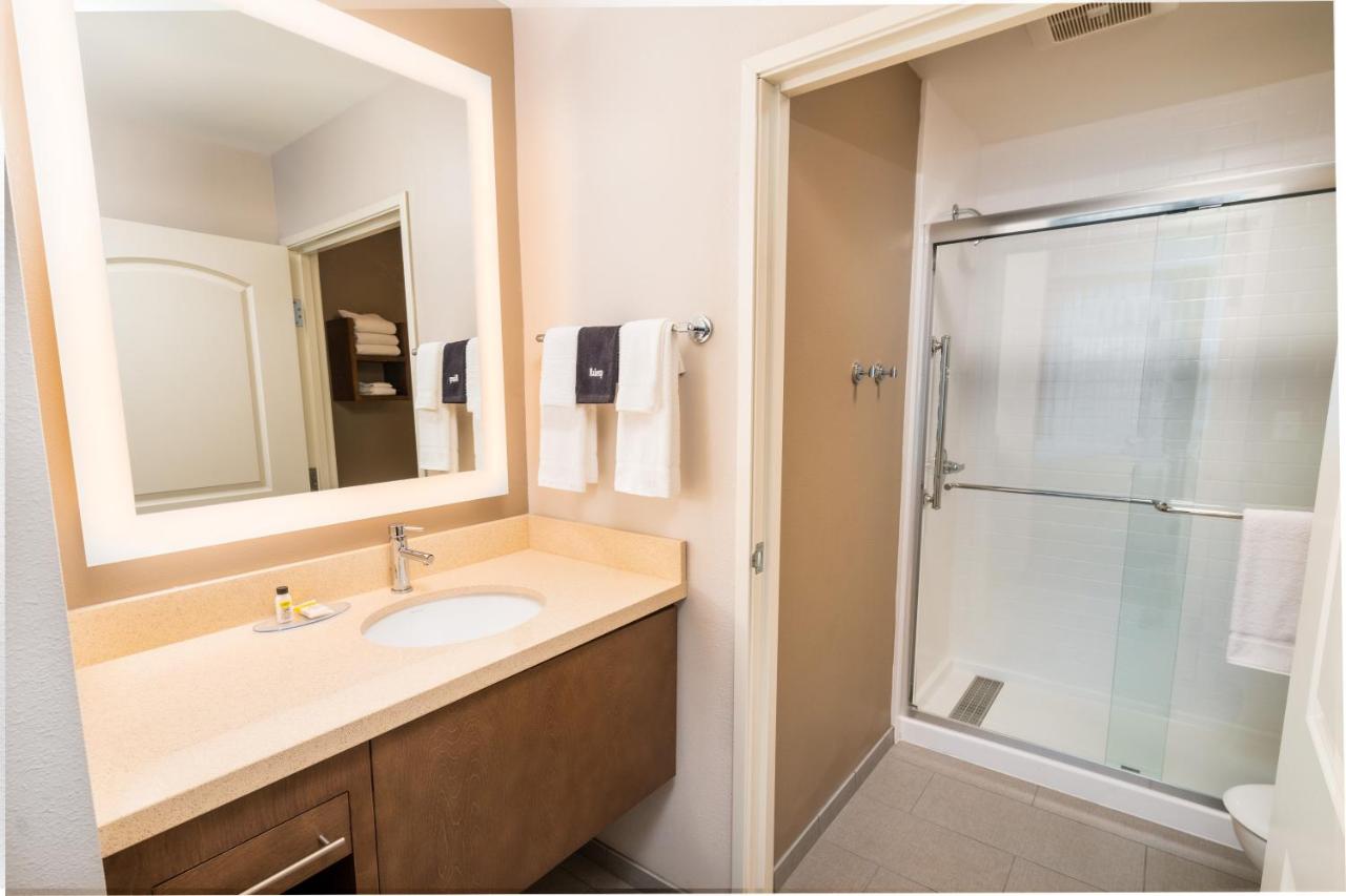 Two-Bedroom Suite - Hearing Accessible at Staybridge Suites Coeur d'Alene by IHG