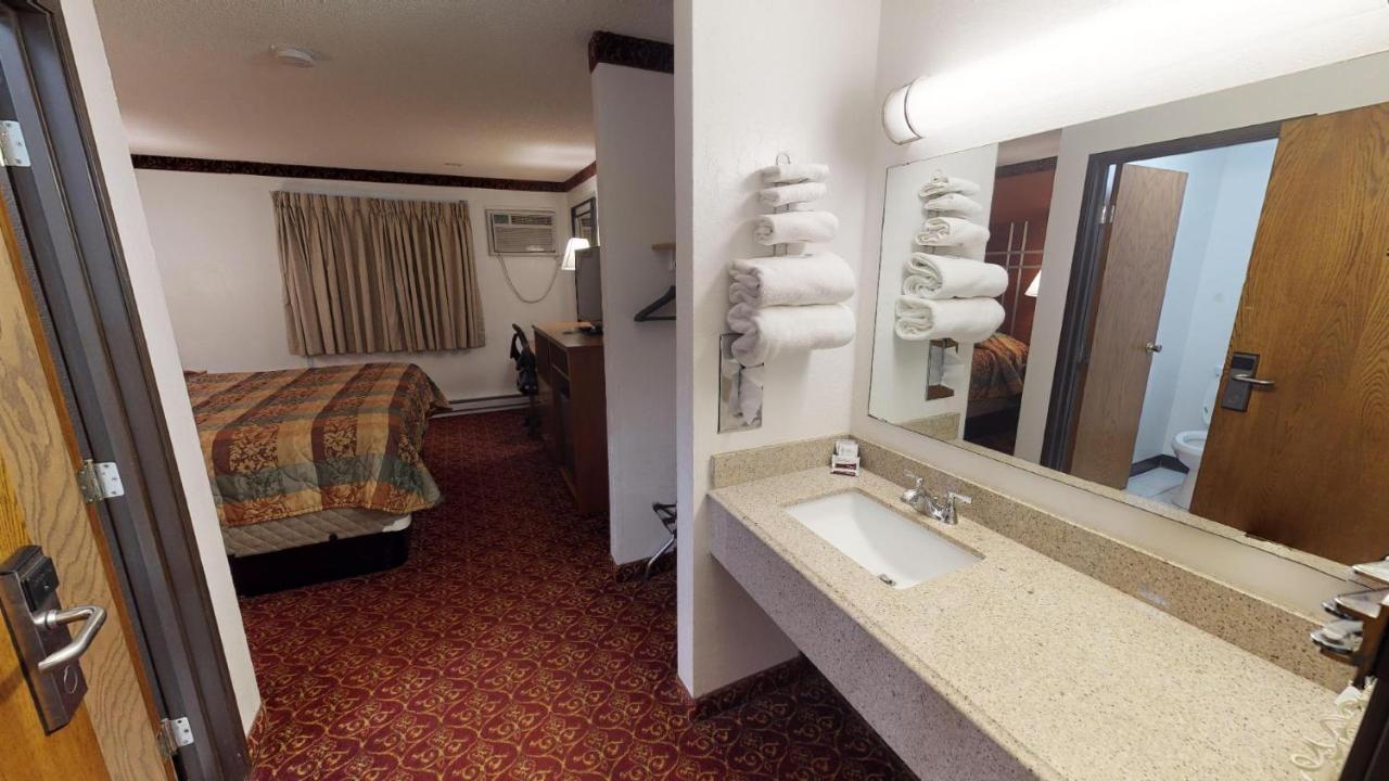 | Waconia Inn and Suites