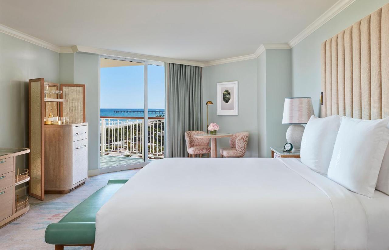Double Room with Two Double Beds - Ocean View at Four Seasons Resort Palm Beach