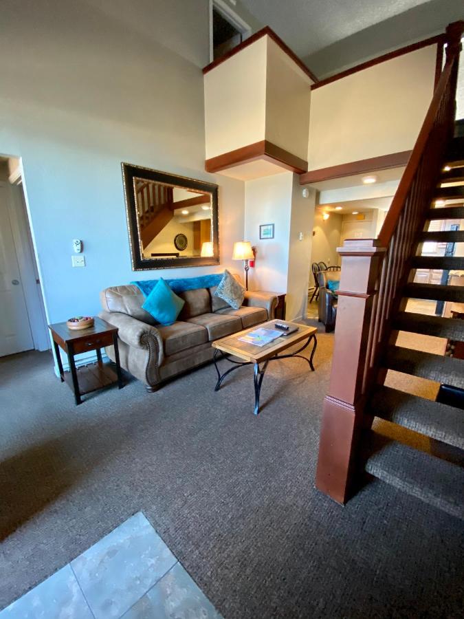 Two-Bedroom Apartment at Tahoe Lakeshore Lodge & Spa