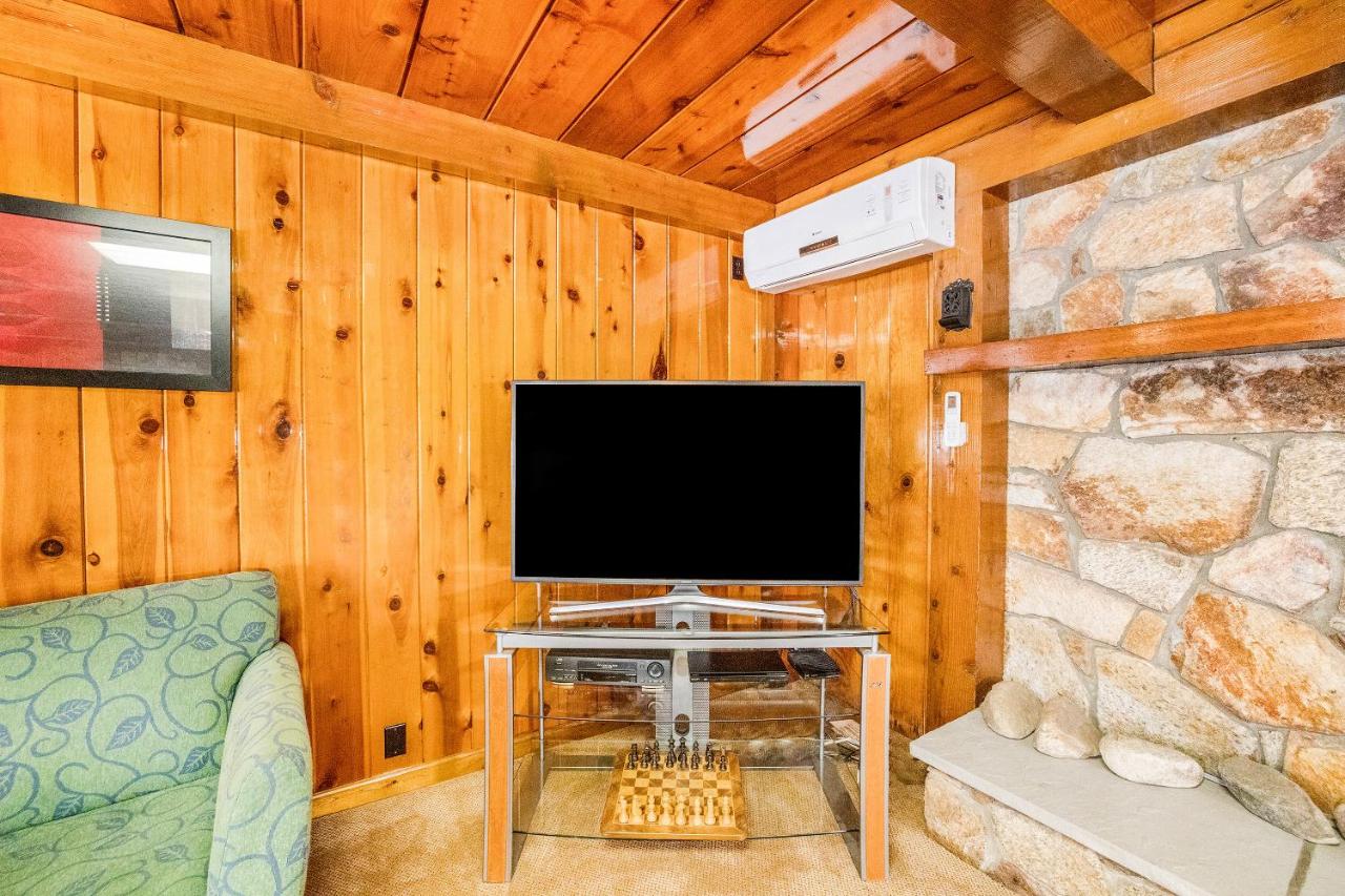| The Kern Lodge