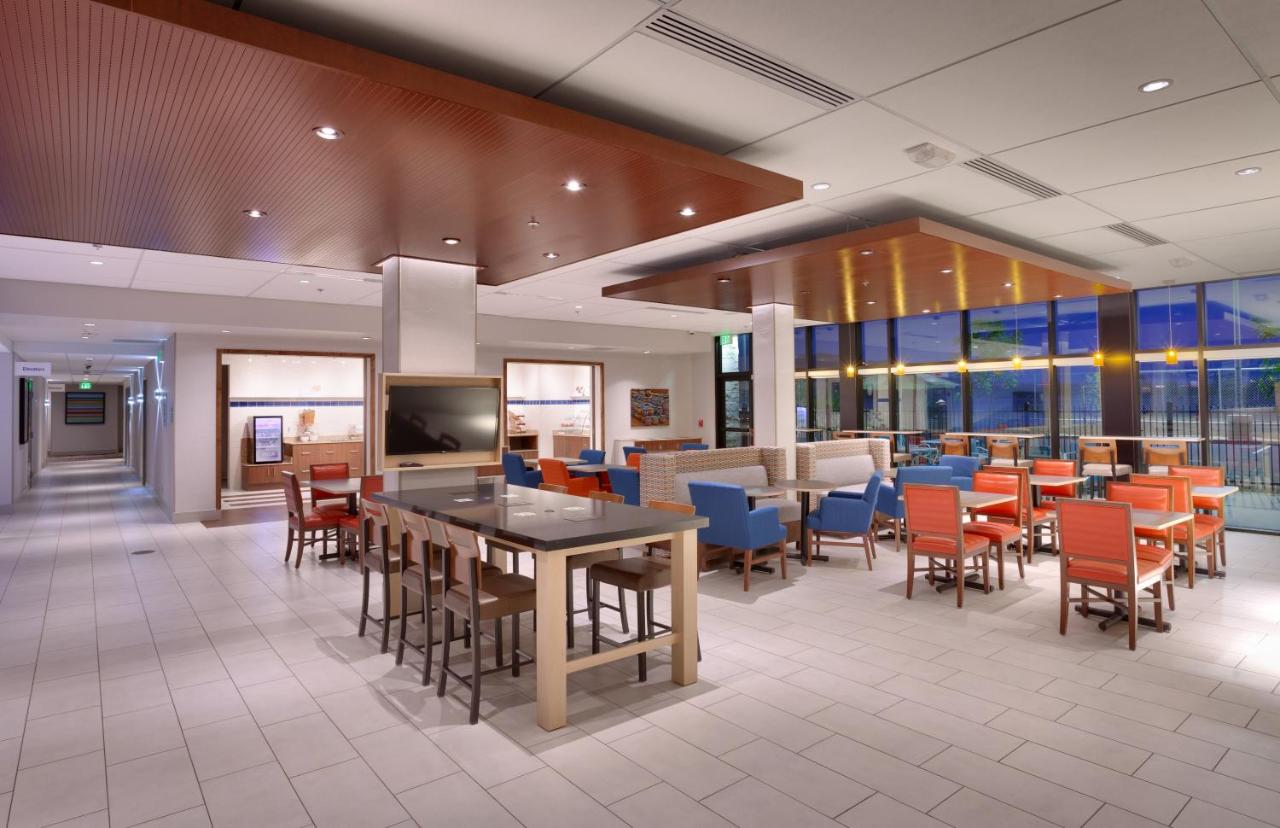  | Holiday Inn Express & Suites Phoenix West - Buckeye, an IHG Hotel