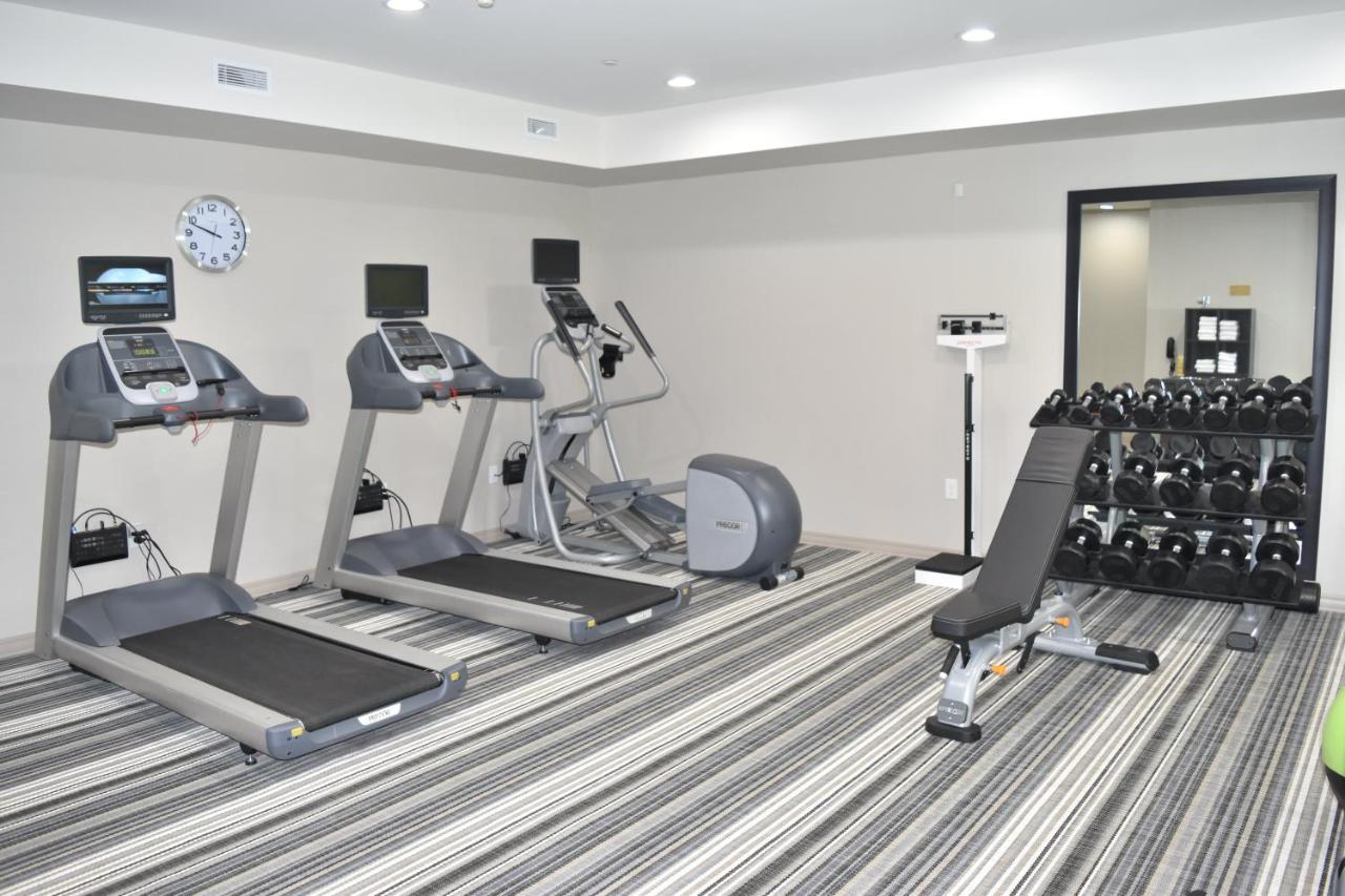 | Candlewood Suites Independence, an IHG Hotel