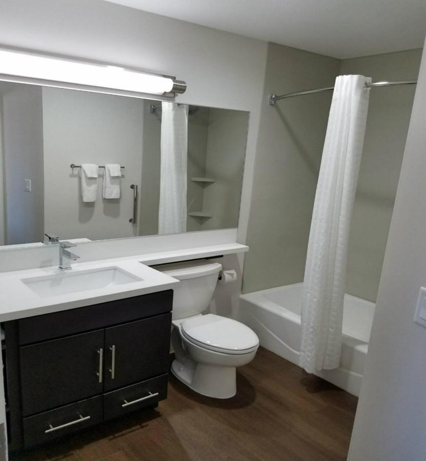 | Candlewood Suites Independence, an IHG Hotel