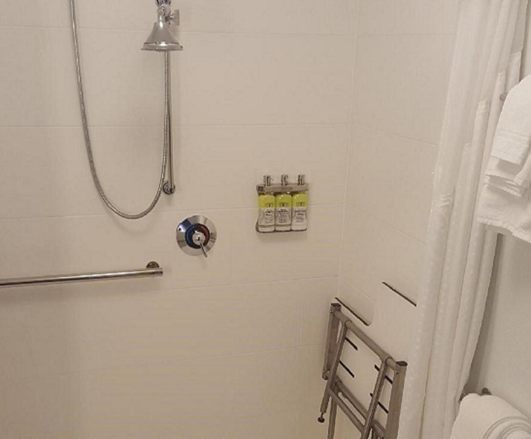 King Suite - Disability Access Tub at Holiday Inn Express & Suites Louisville Downtown by IHG