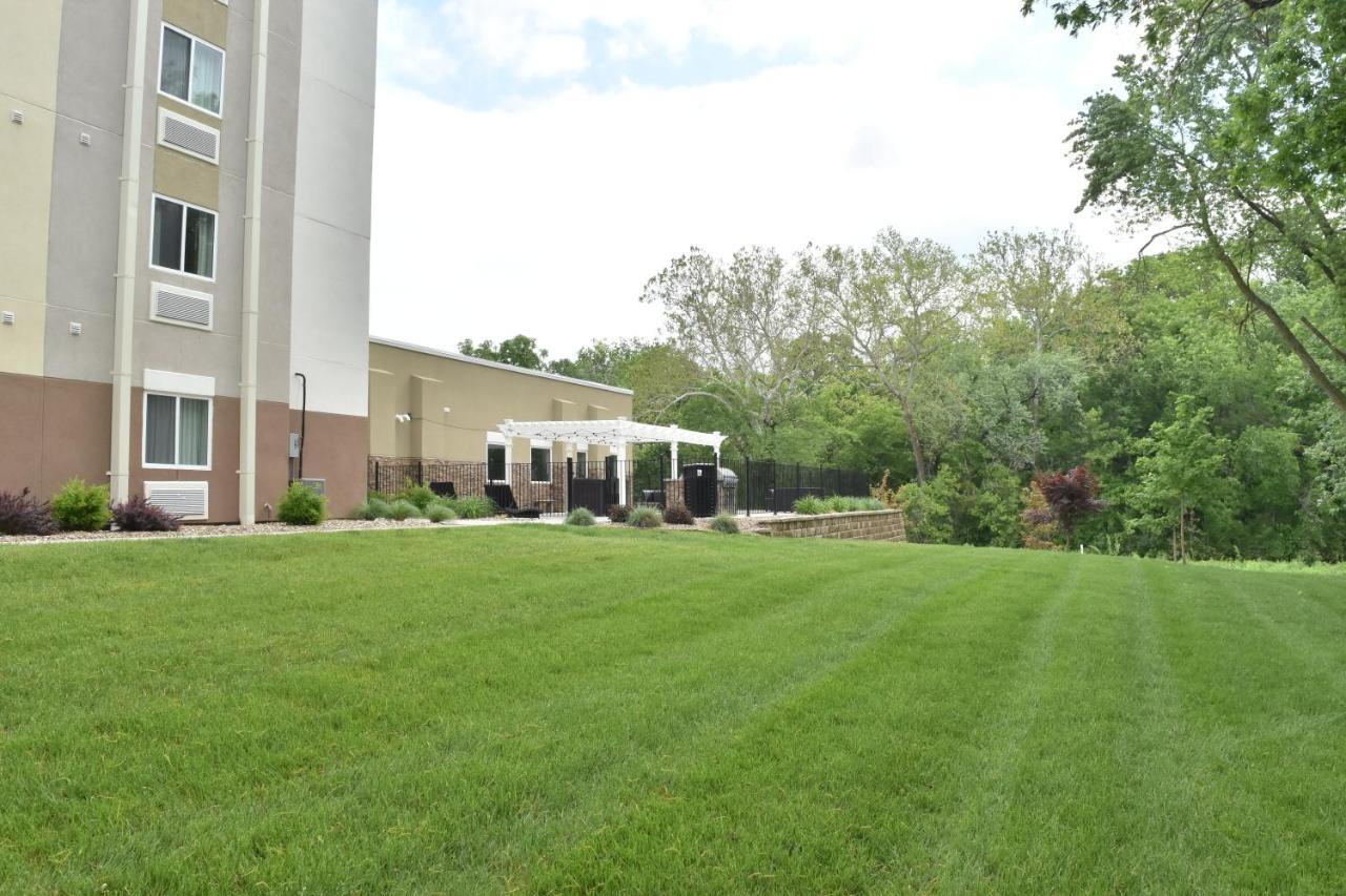 | Candlewood Suites Independence, an IHG Hotel