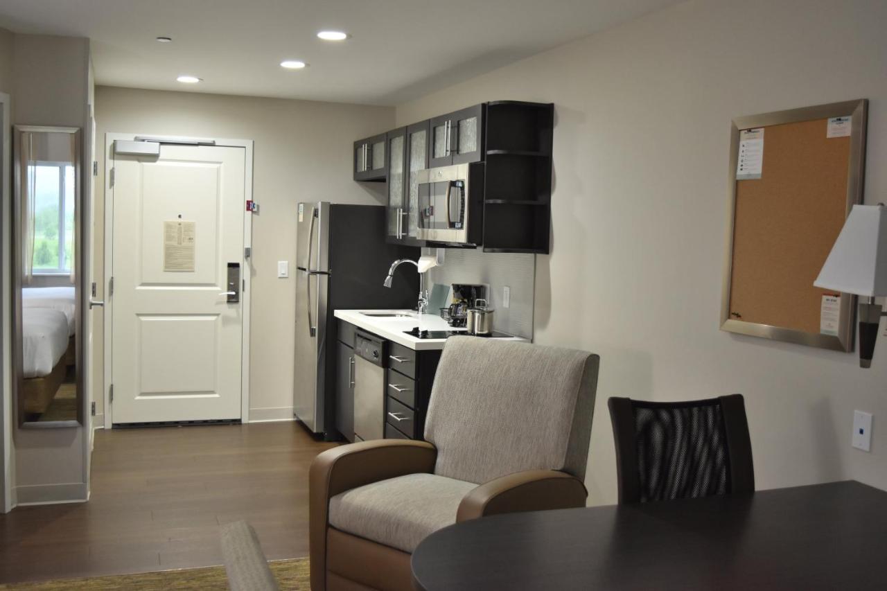 | Candlewood Suites Independence, an IHG Hotel