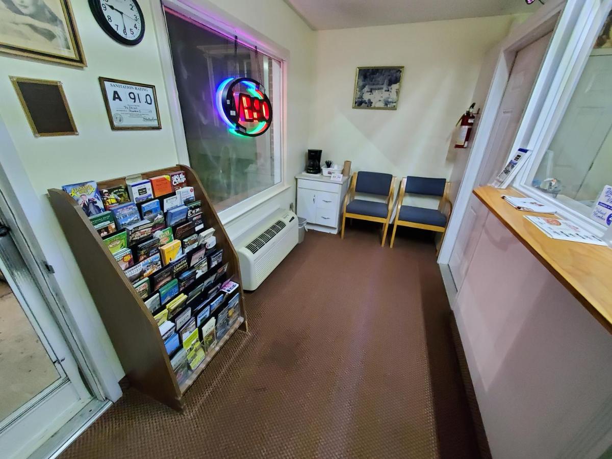 | Elk Inn Motel