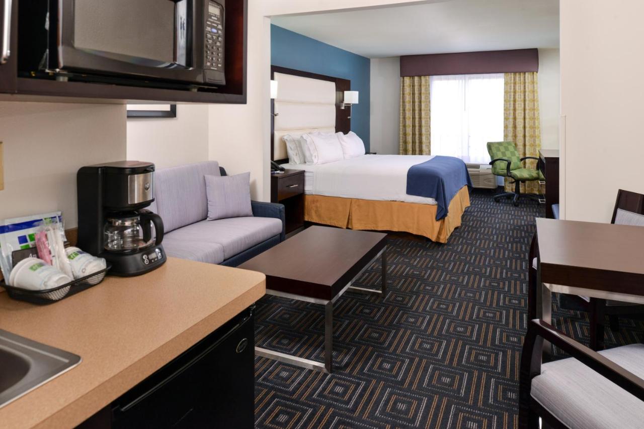  | Holiday Inn Express Hotel & Suites Bessemer, an IHG Hotel