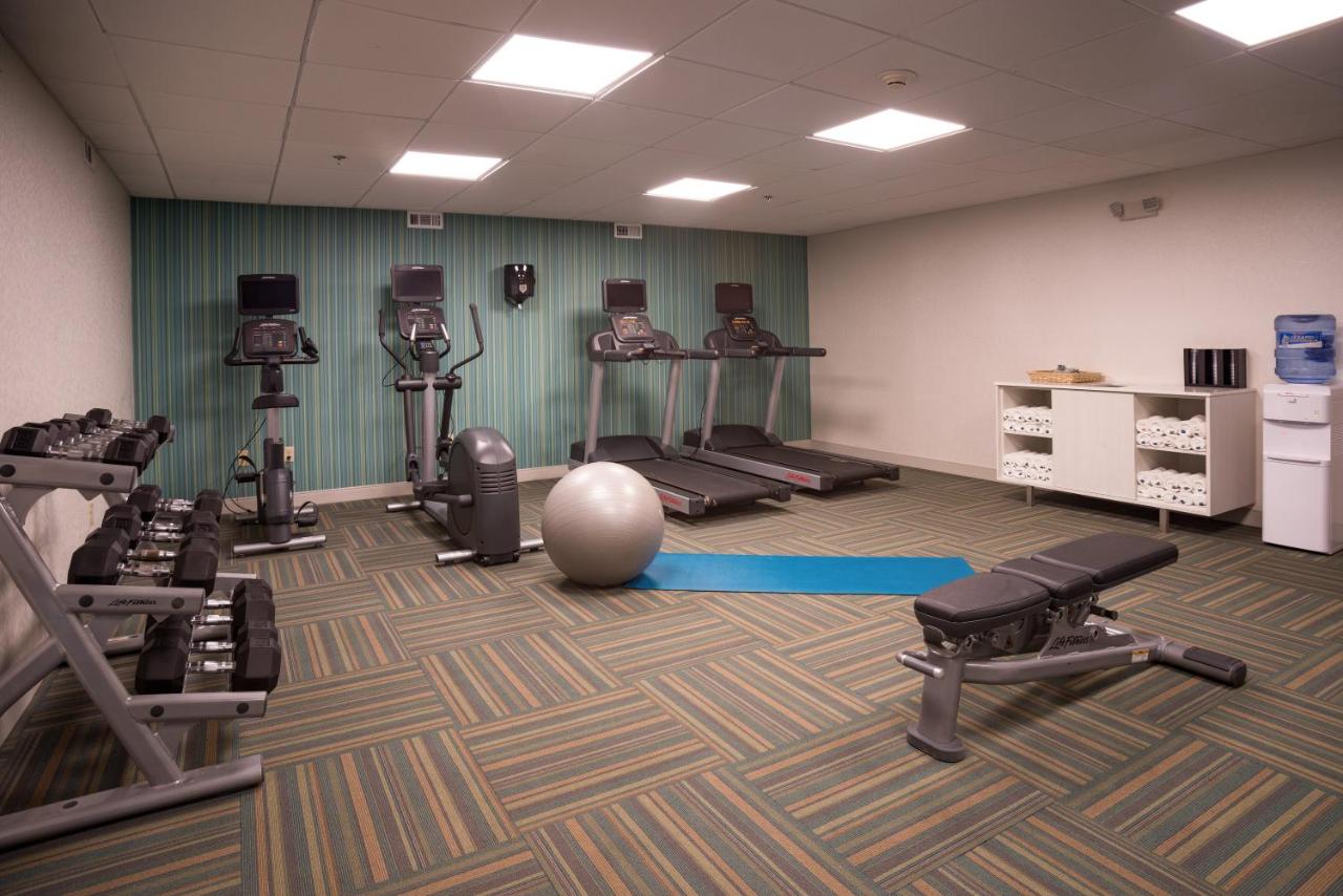  | Holiday Inn Express Branford-New Haven, an IHG Hotel