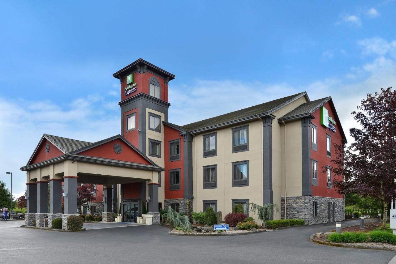  | Holiday Inn Express Vancouver North, an IHG Hotel