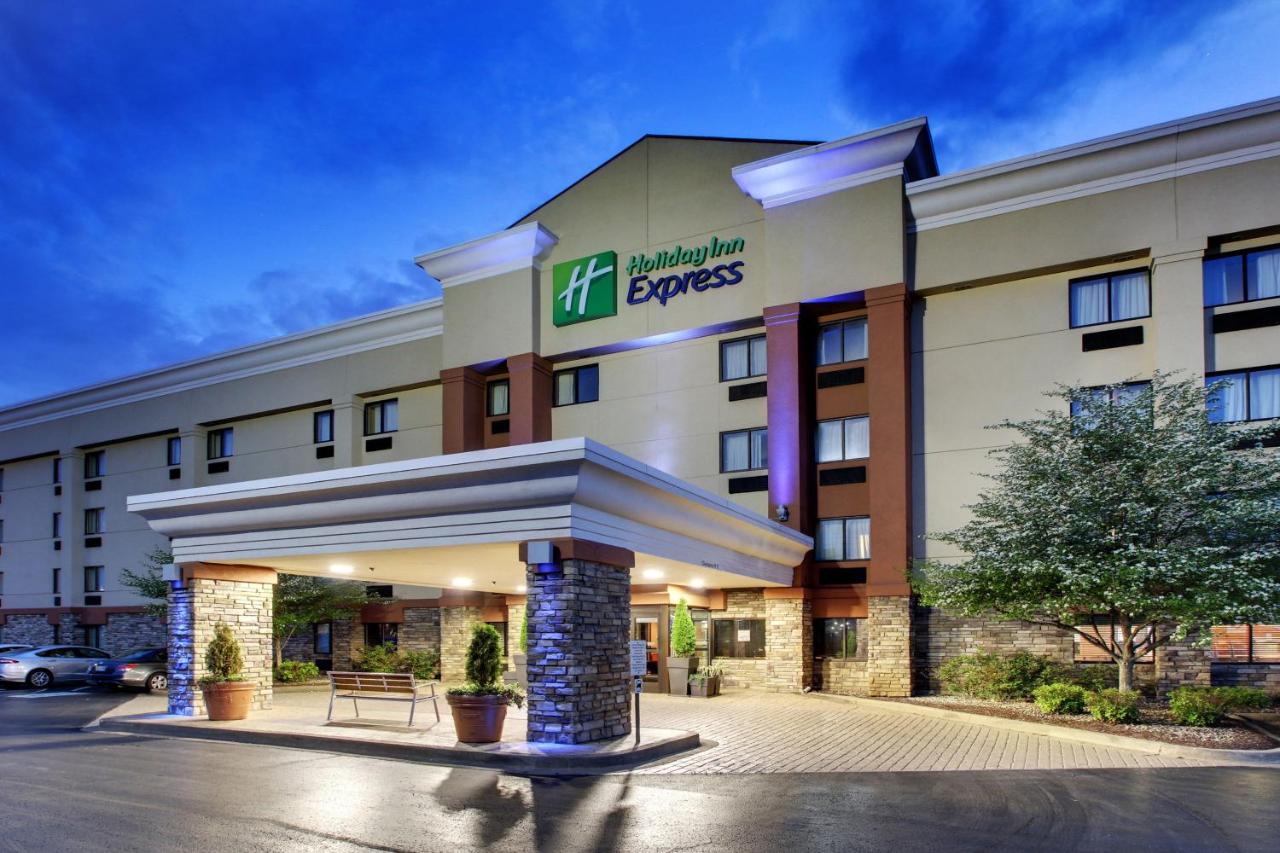 | Holiday Inn Express Hotel Fort Campbell-Oak Grove, an IHG Hotel