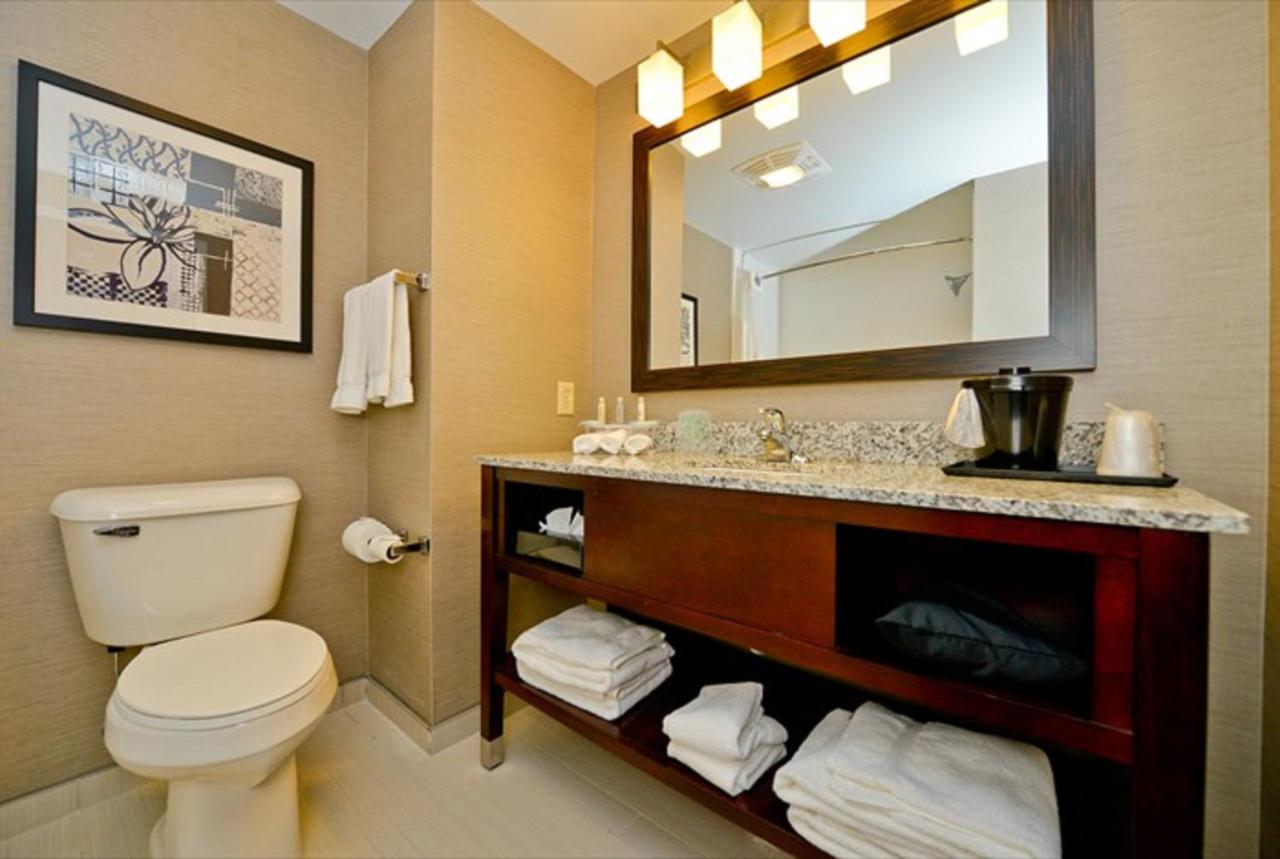 | Holiday Inn Express Canandaigua, an IHG Hotel