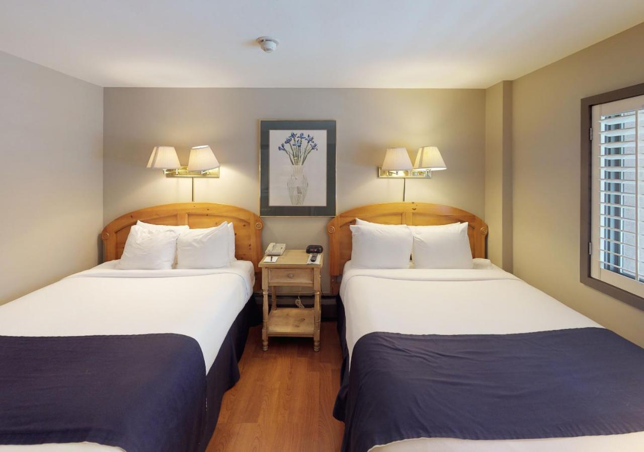 Standard Two-Bedroom Apartment at Manor Vail Lodge