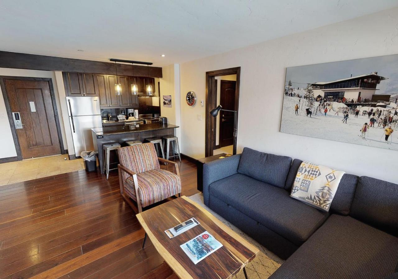 Superior One-Bedroom Apartment at Manor Vail Lodge