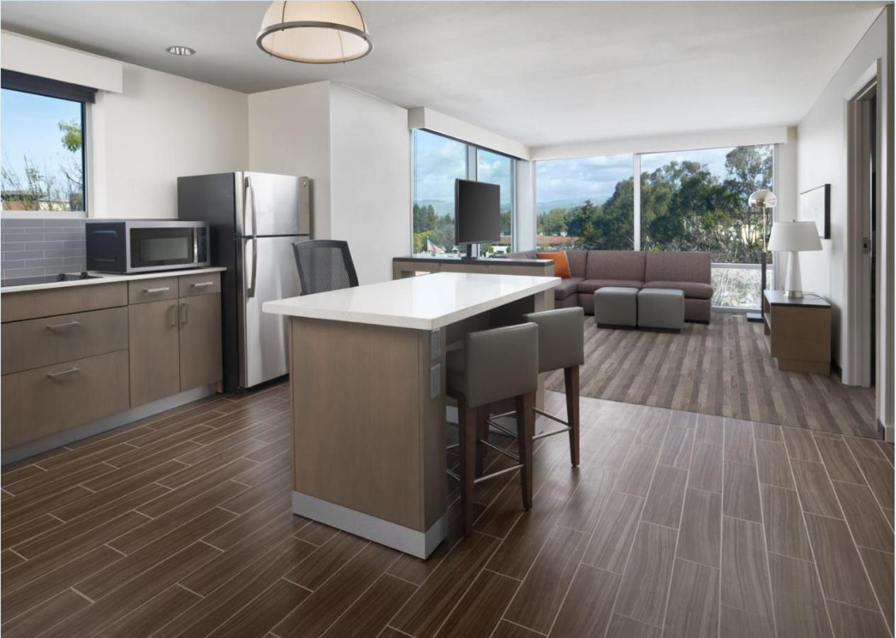 Superior One-Bedroom King Suite at Hyatt House San Jose Airport