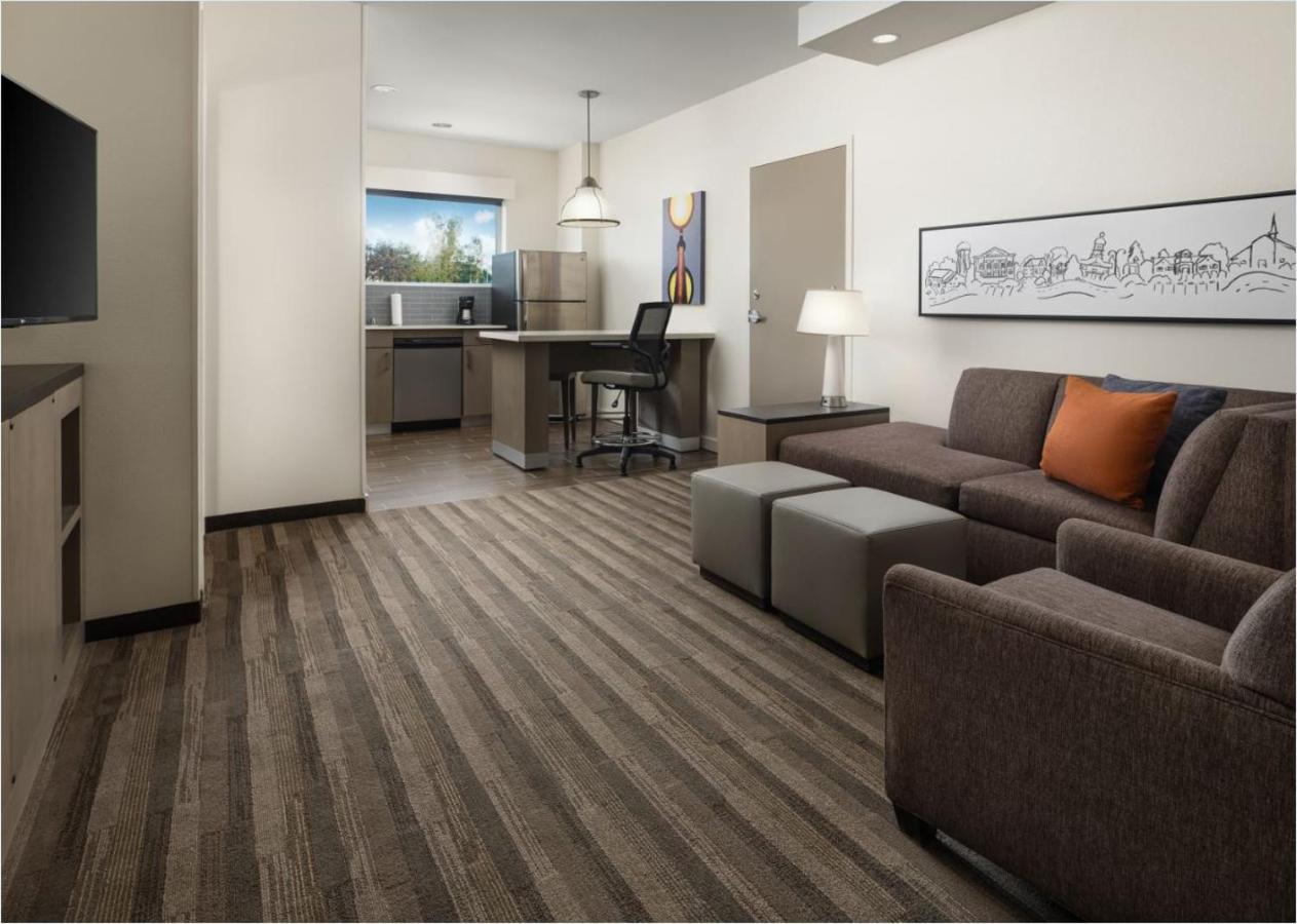 King Suite at Hyatt House San Jose Airport