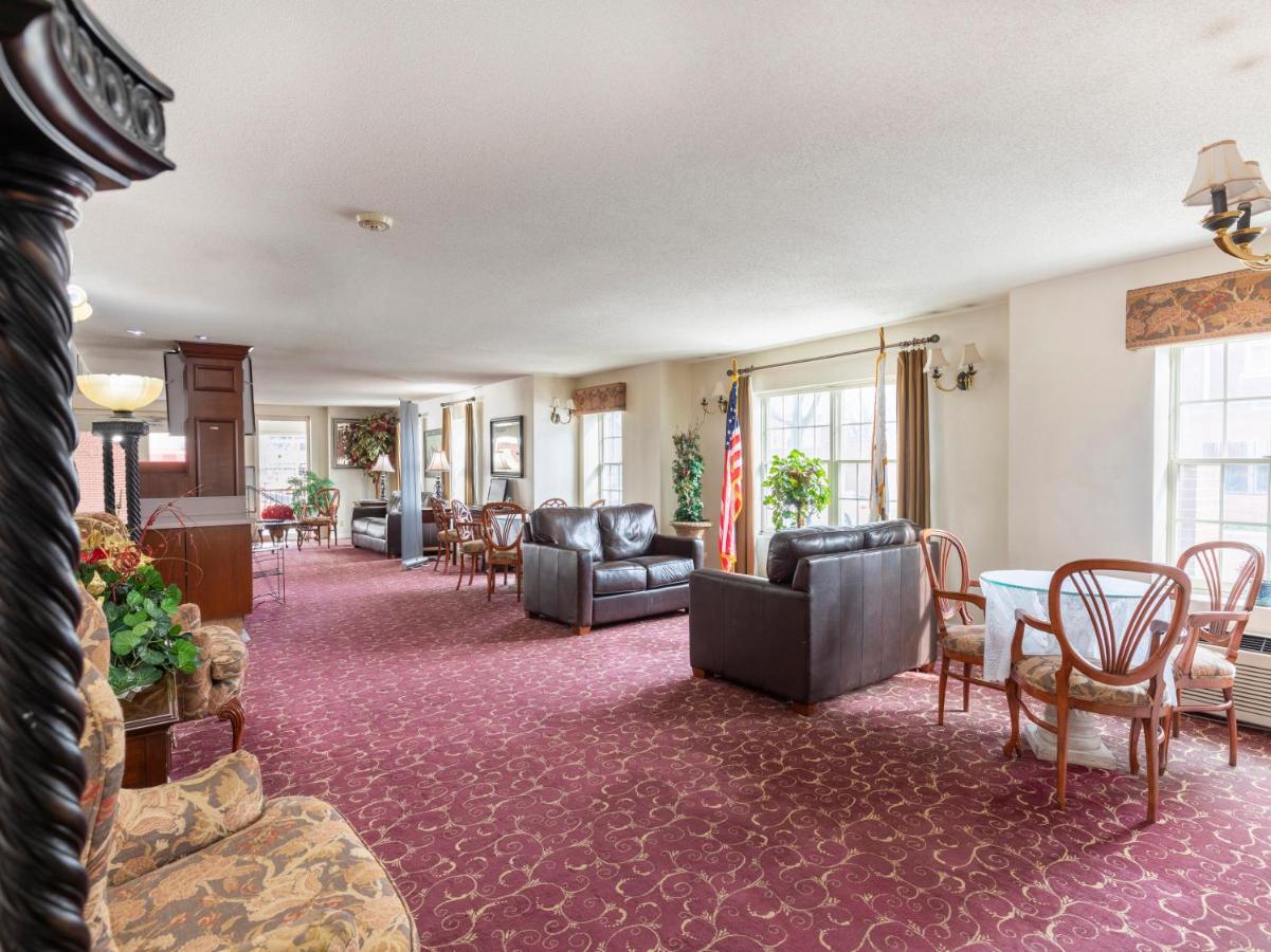  | Mansion View Inn & Suites