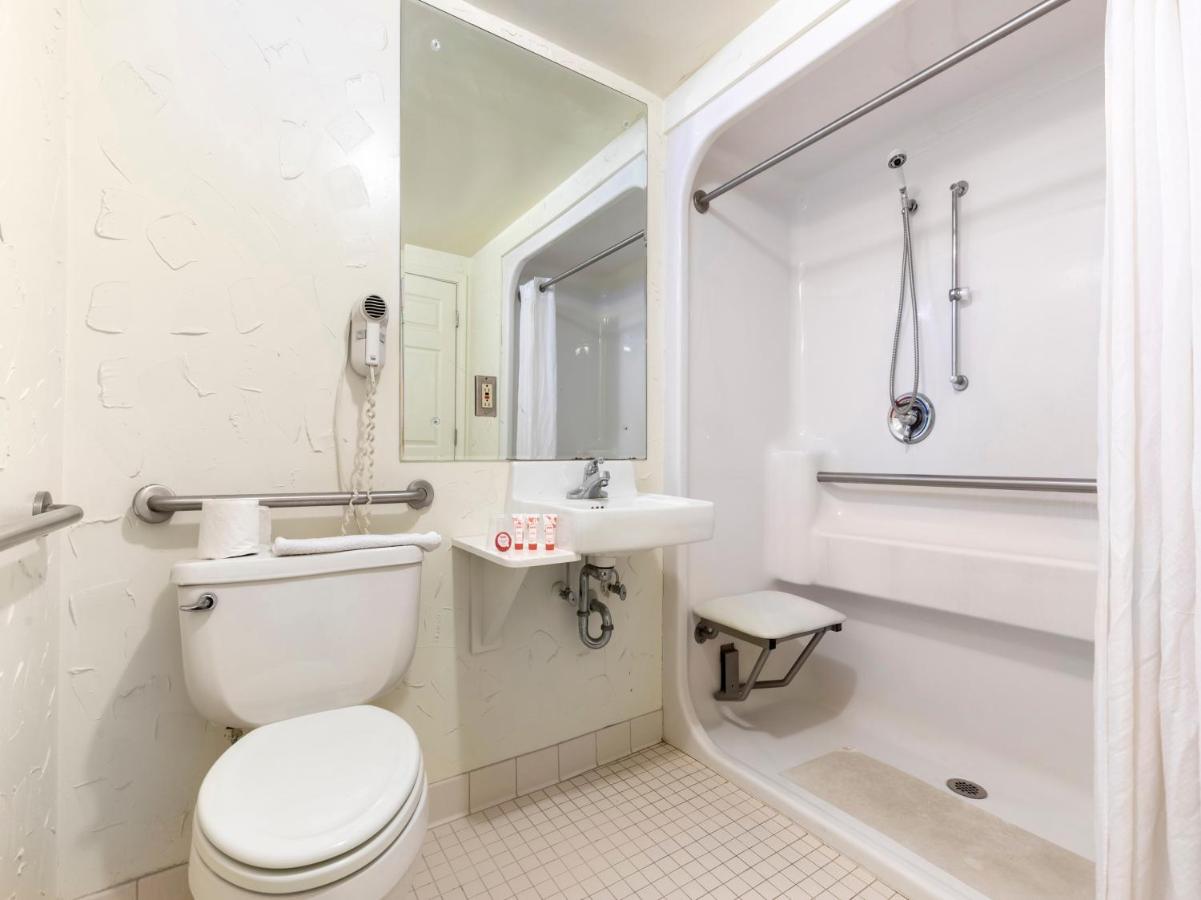  | Mansion View Inn & Suites