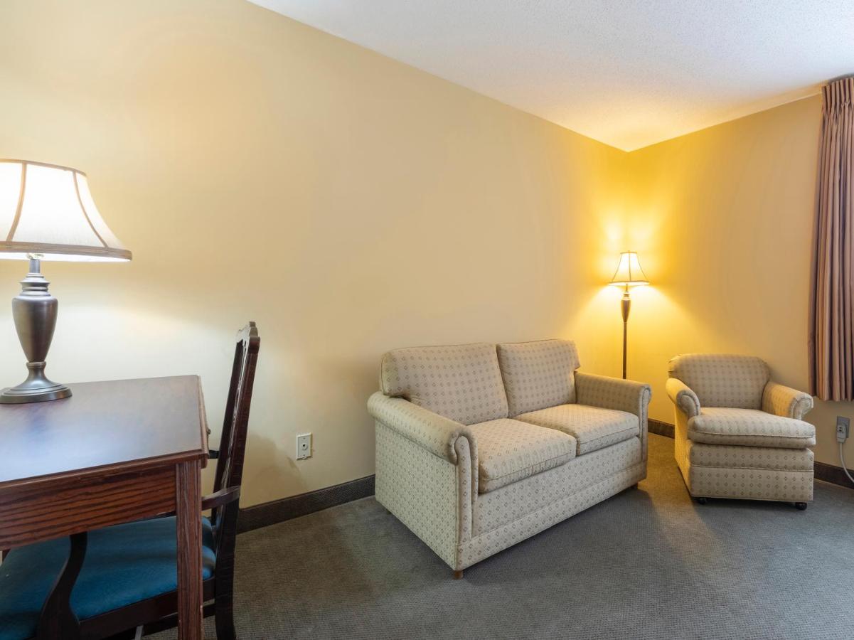  | Mansion View Inn & Suites