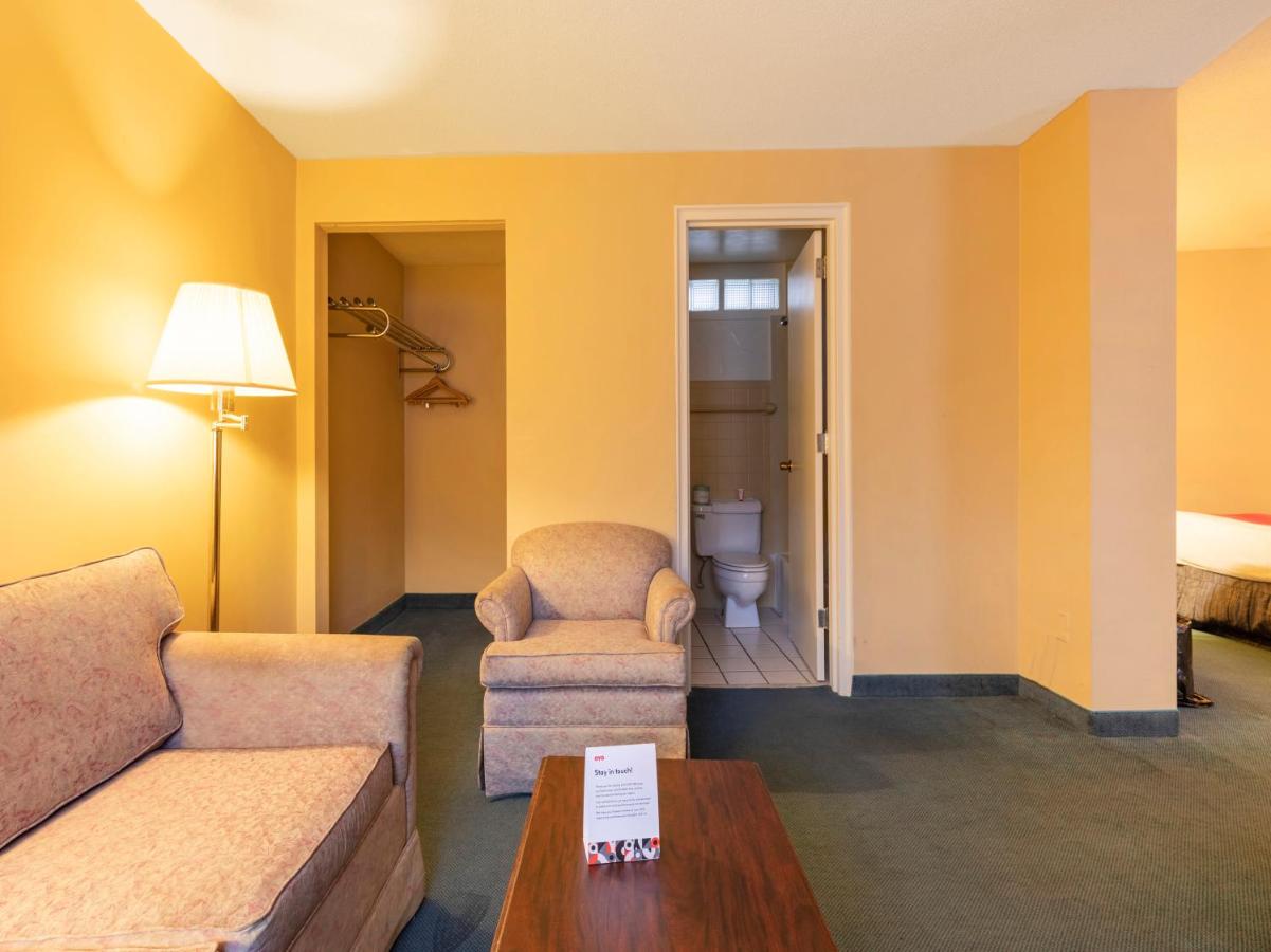  | Mansion View Inn & Suites