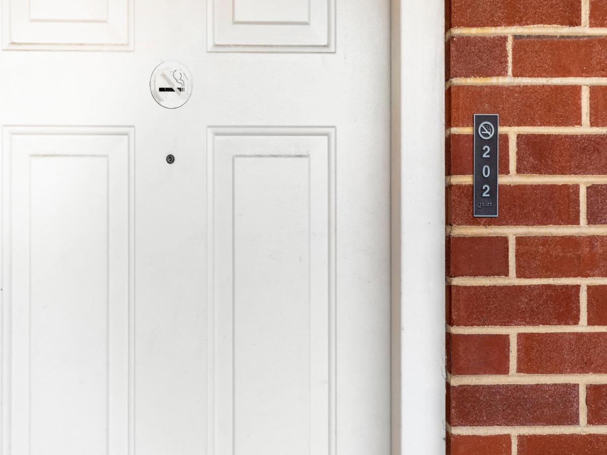  | Mansion View Inn & Suites