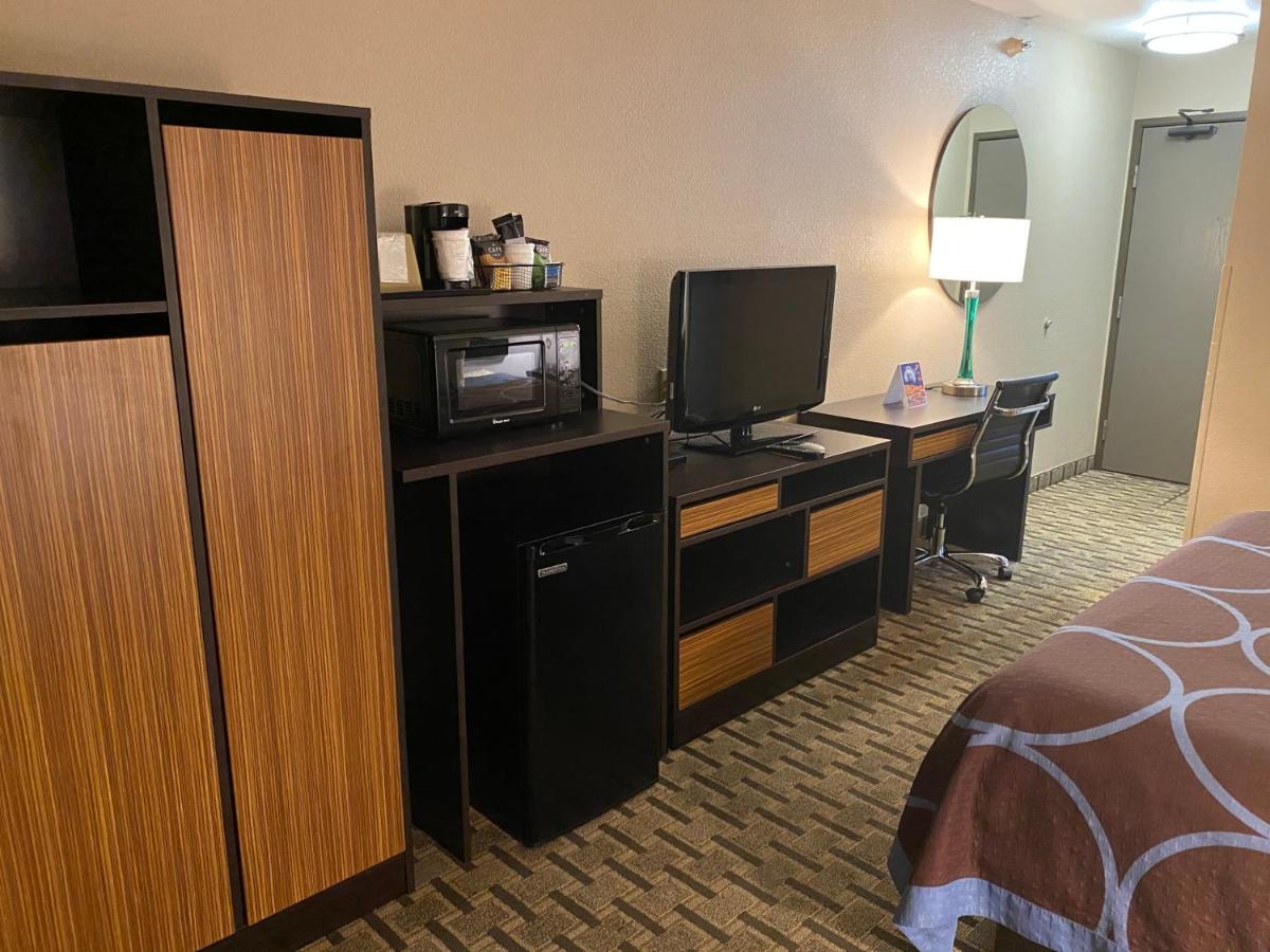 King Room - Non-Smoking at Super 8 by Wyndham Lynchburg VA