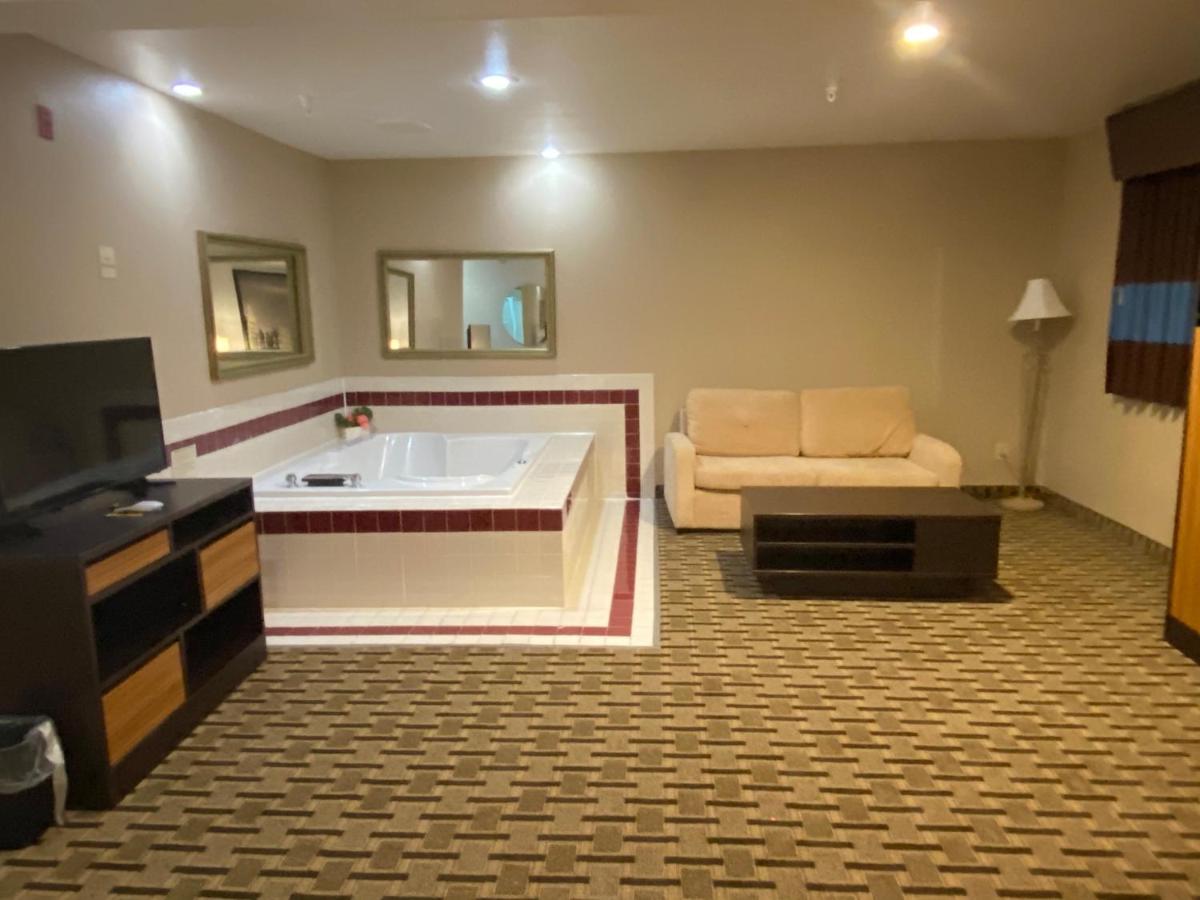 King Suite - Non-Smoking at Super 8 by Wyndham Lynchburg VA