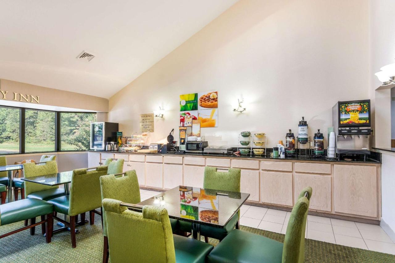| Quality Inn Petersburg-Fort Lee