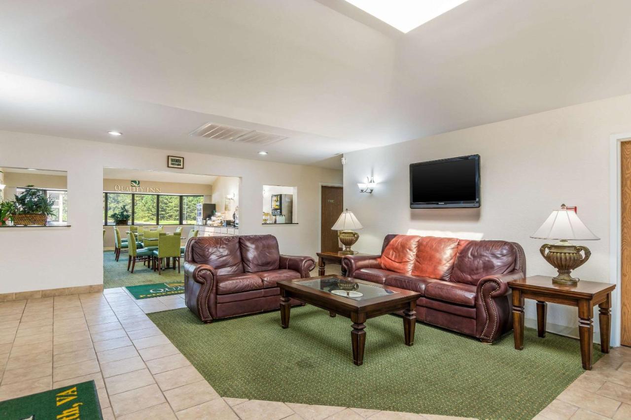 | Quality Inn Petersburg-Fort Lee