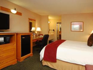 Room #5744610 at Best Western Plus Orange County Airport North