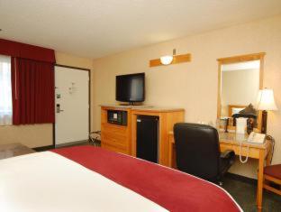 Room #5744610 at Best Western Plus Orange County Airport North