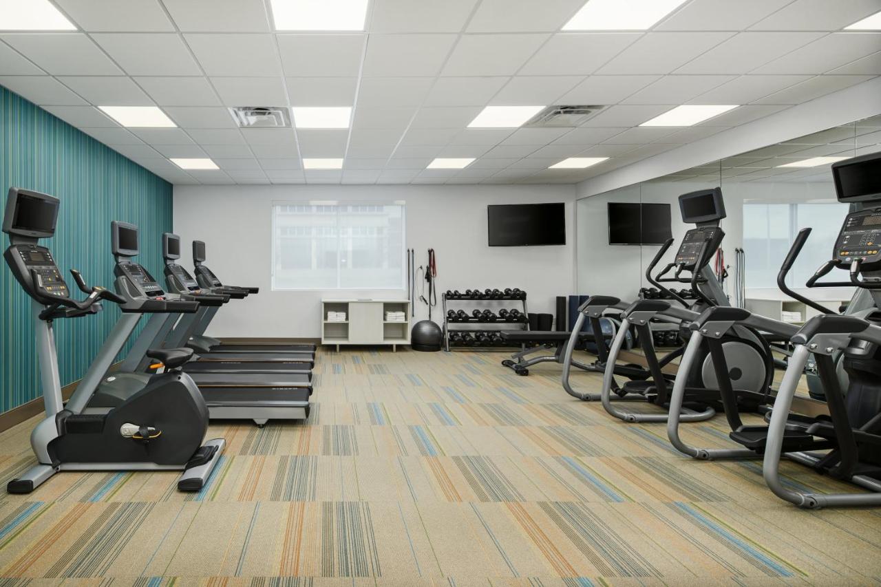 | Holiday Inn Express Richmond - Midtown, an IHG Hotel