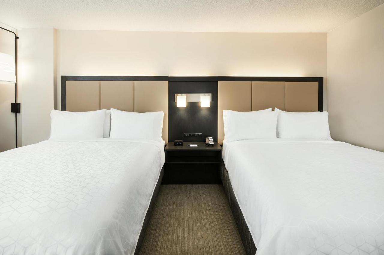 | Holiday Inn Express Richmond - Midtown, an IHG Hotel