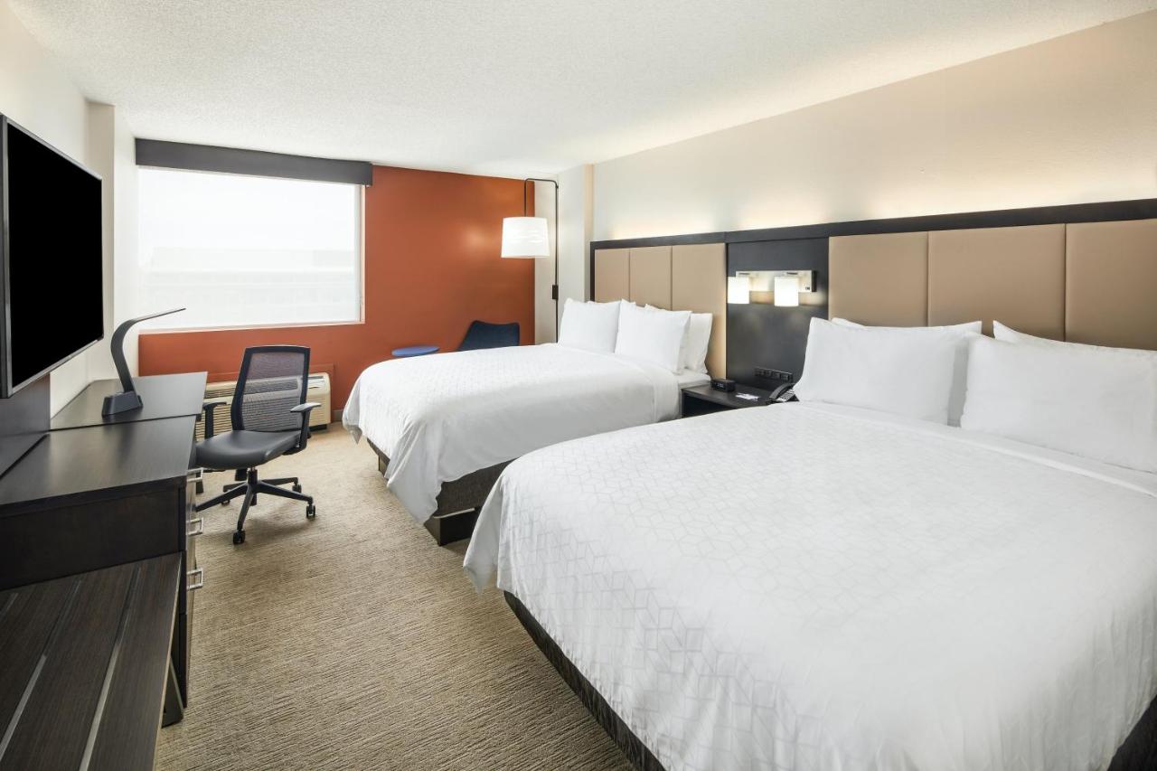 | Holiday Inn Express Richmond - Midtown, an IHG Hotel