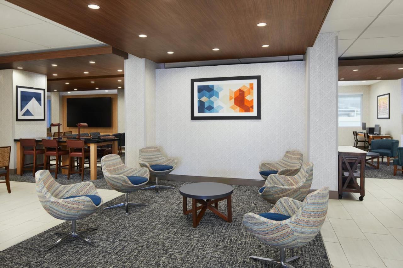 | Holiday Inn Express Richmond - Midtown, an IHG Hotel
