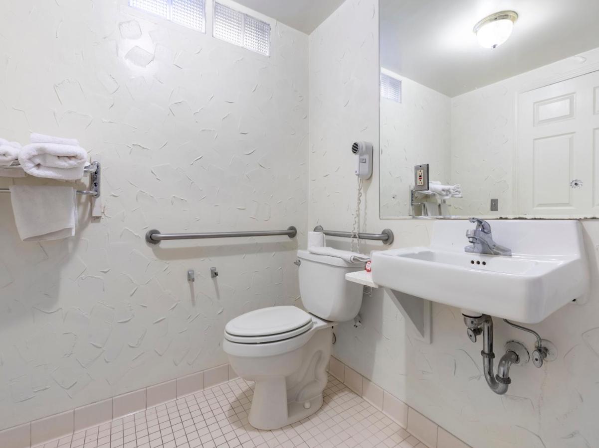  | Mansion View Inn & Suites