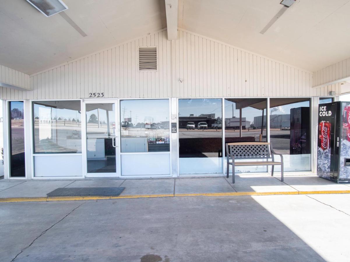 | Nendels Inn & Suites Dodge City Airport