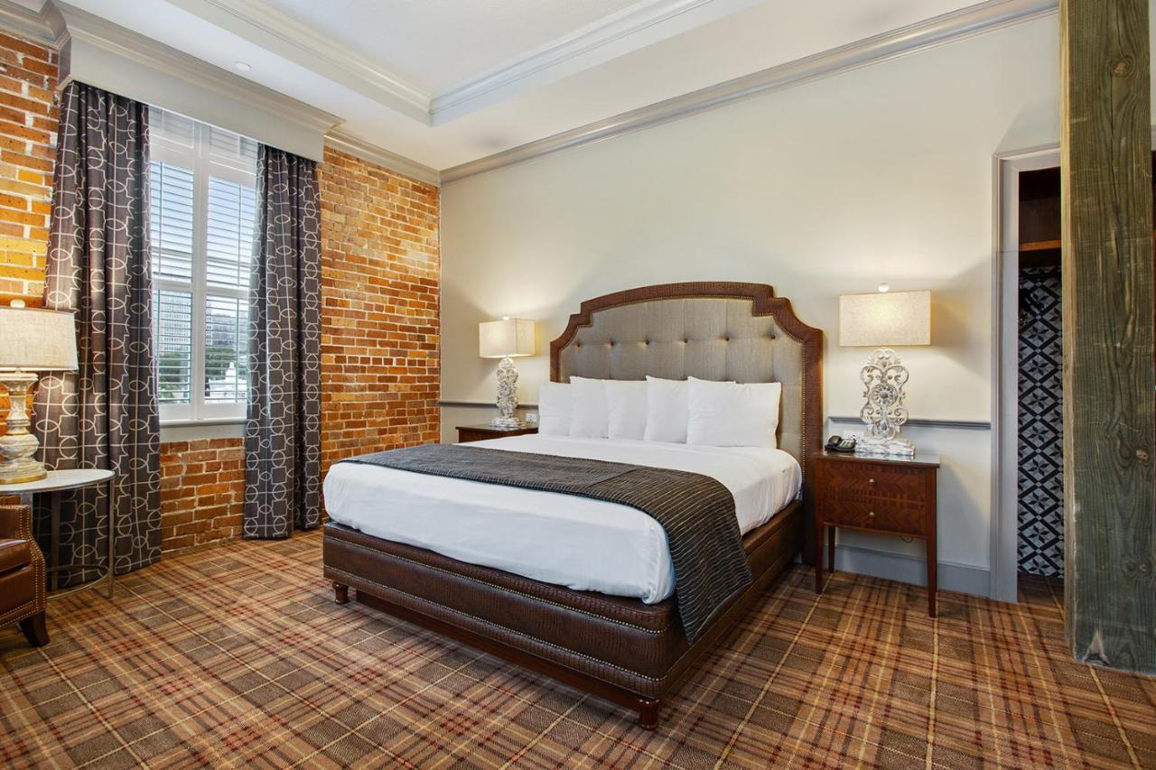 Deluxe Single Room at The Brakeman Hotel