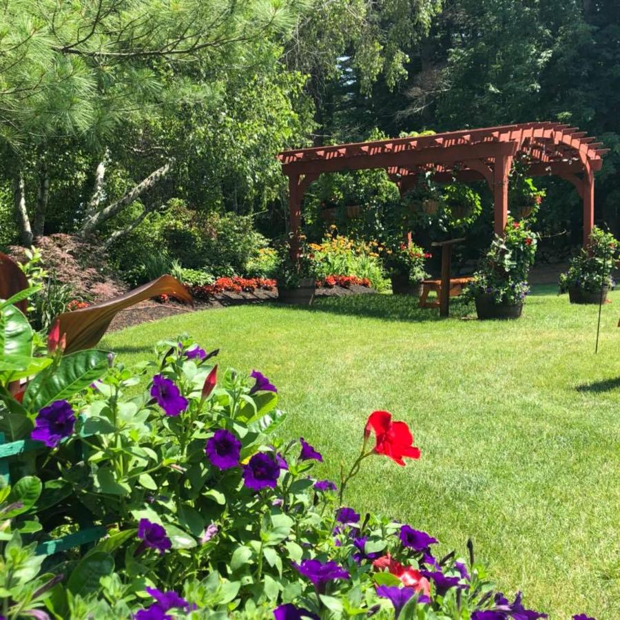 | Publick House Historic Inn and Country Motor Lodge
